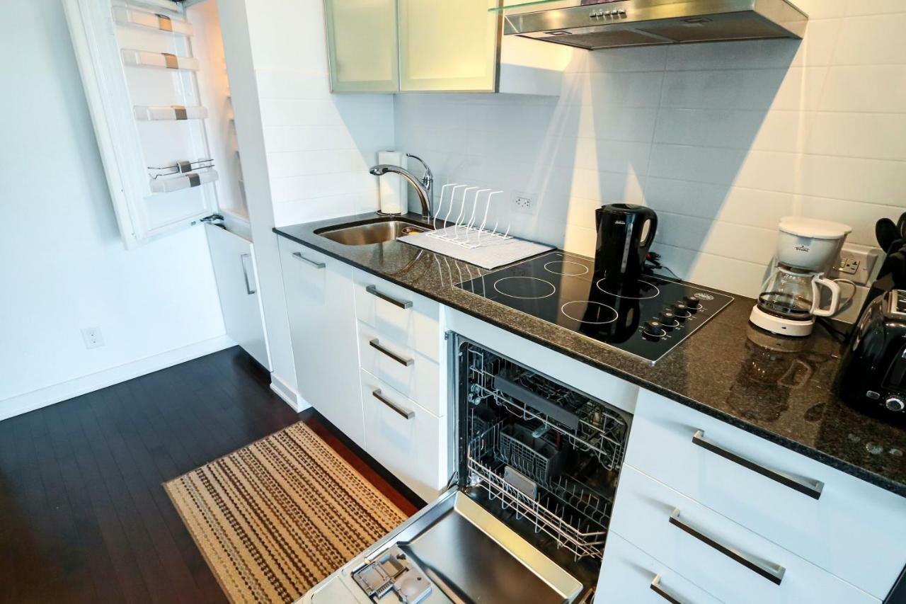 Micasa Suites - Modern Executive Condo Торонто Екстер'єр фото