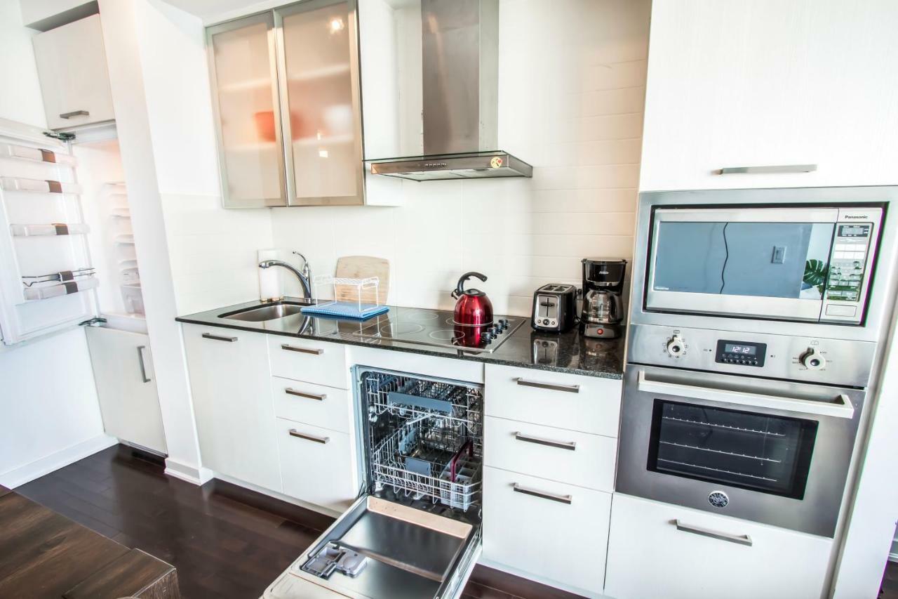 Micasa Suites - Modern Executive Condo Торонто Екстер'єр фото