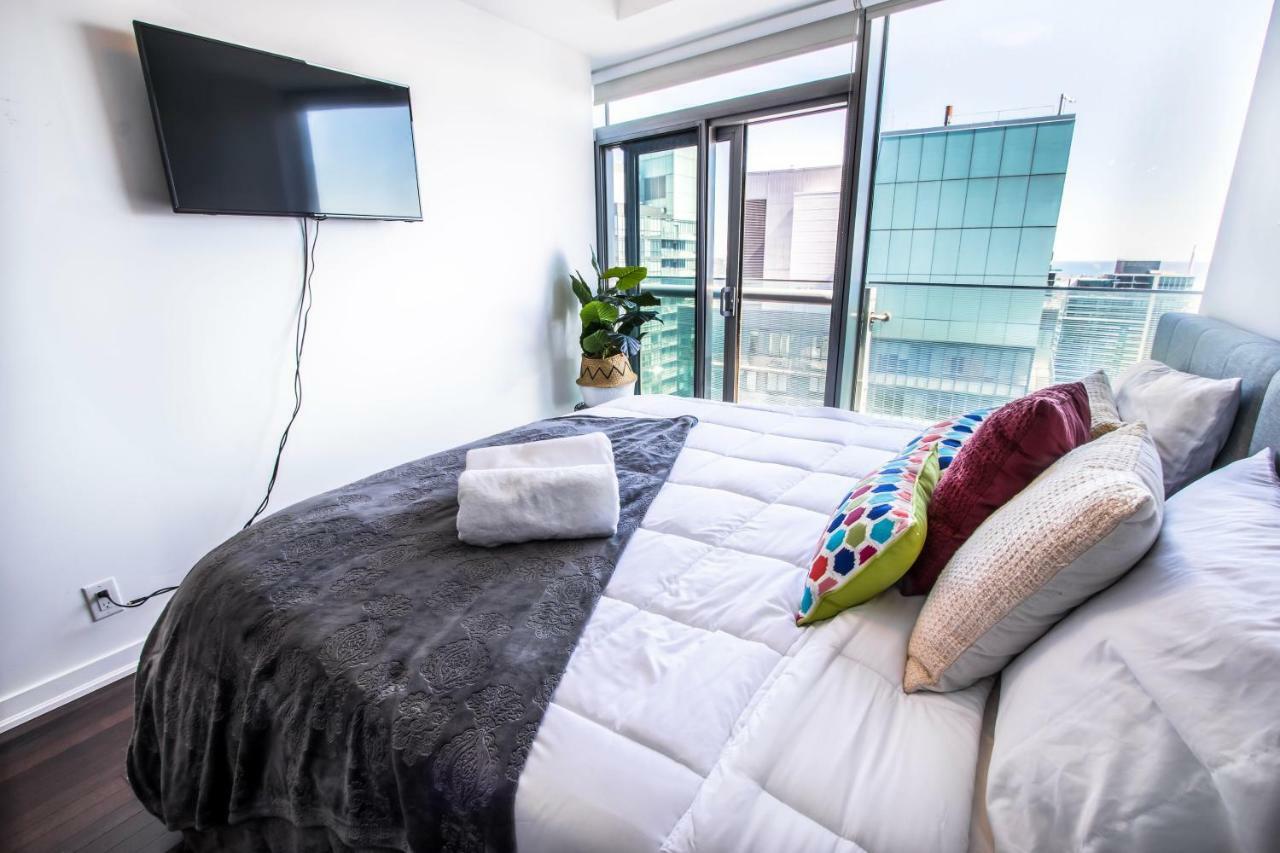 Micasa Suites - Modern Executive Condo Торонто Екстер'єр фото