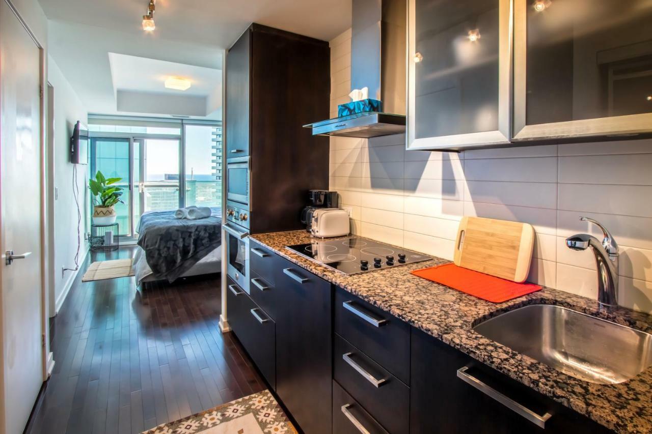Micasa Suites - Modern Executive Condo Торонто Екстер'єр фото